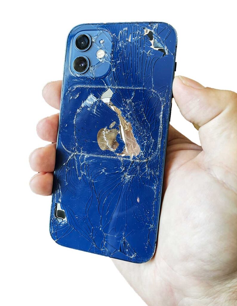 Разбитое стекло айфон
