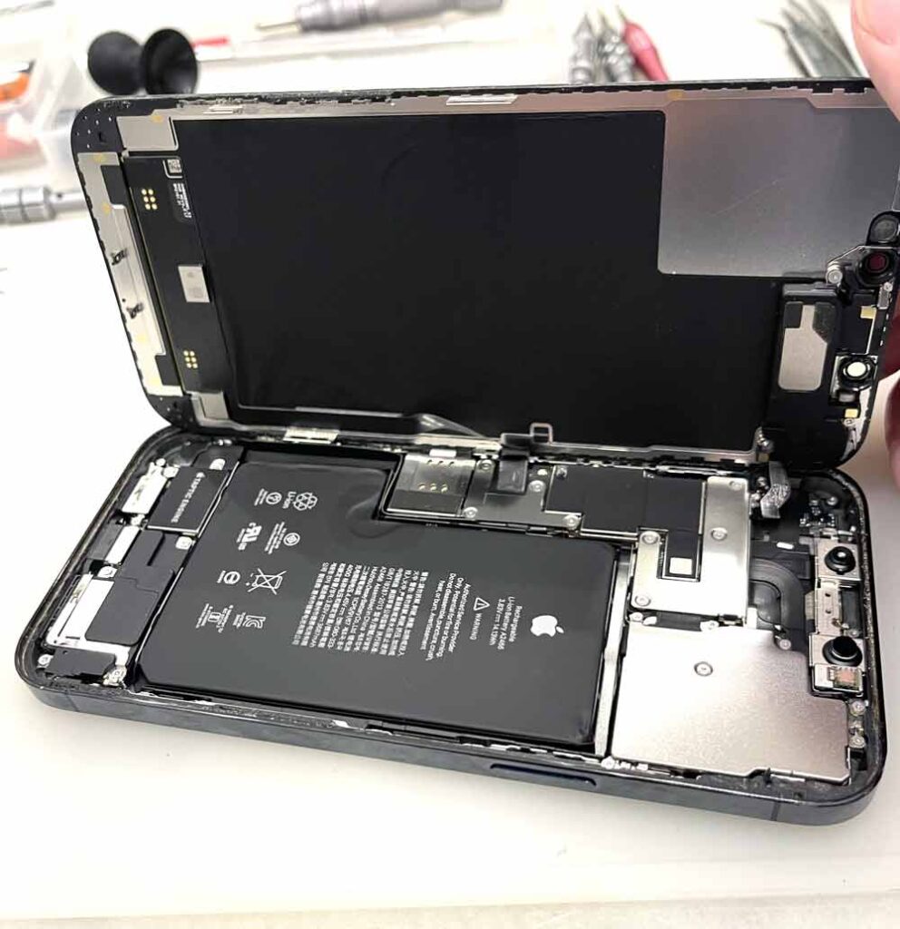 ремонт динамика IPhone 12 pro max
